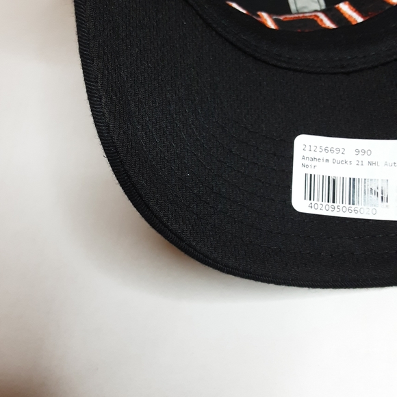 Anaheim Ducks Fanatics Branded Authentic Pro Adjustable Hat NWT - Picture 7 of 7